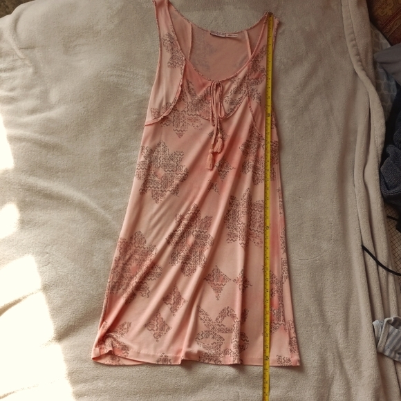 Cute soft peach shift - Picture 5 of 5